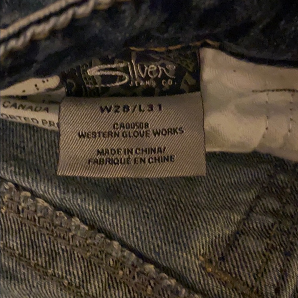 Buckle Jeans